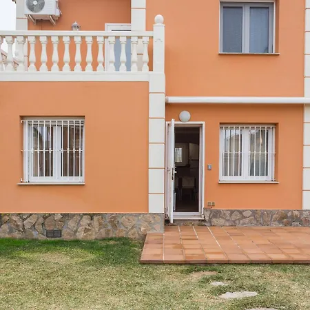 Met Con Piscina 2 Feriehus Oliva